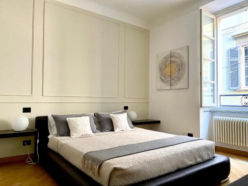 CHARMING COMO - Apartment downtown in the pedestrian area with 2 double bedrooms and 2 complete bathrooms a spacious living room and full equipped kitchen, Комо (фото 5)