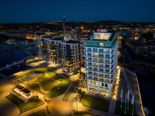 . Hotel Riviera