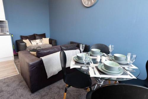 Lavish 2Bed Apartment in the Heart of Birkenhead