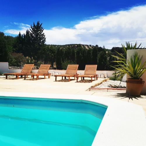 CORTIJO PENNYMARIA Poolside Apartment near Montefrio with stunning views