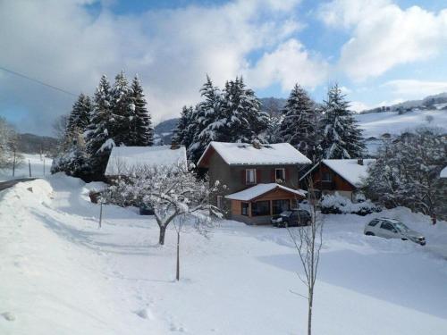 Chalet authentique en vallée verte