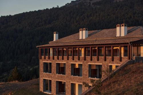 509584599 Grand Forest Metsovo - Leading Hotels of the World