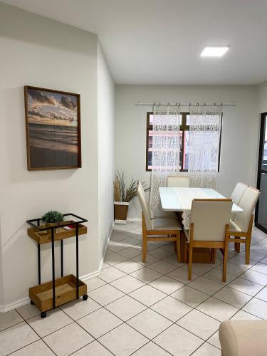 Apto com ótima localização, centro de Meia Praia (Apto com otima localizacao, centro de Meia Praia) in Andorinha