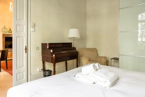 Two-Bedroom Suite with Balcony image 10