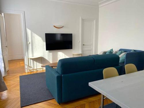 Mytripinparis - Large and Sunbathed 1Br - close to the Eiffel Tower - image 4
