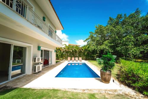 Private Iberosta Villa Lagoon 4BDR- Private Beach and Pool