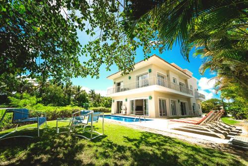 Private Iberosta Villa Lagoon 4BDR- Private Beach and Pool