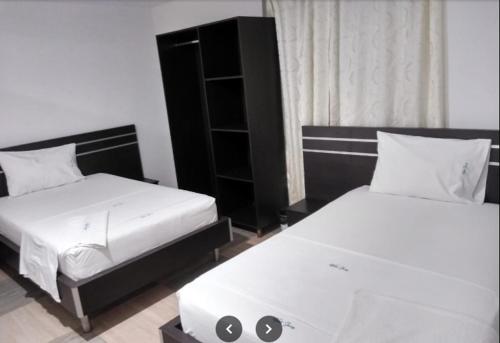 . Hotel Sharey