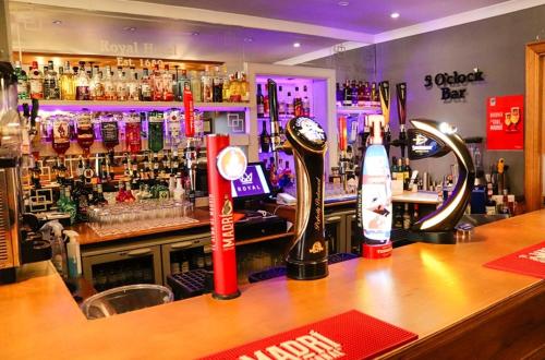 Royal Hotel - image 4