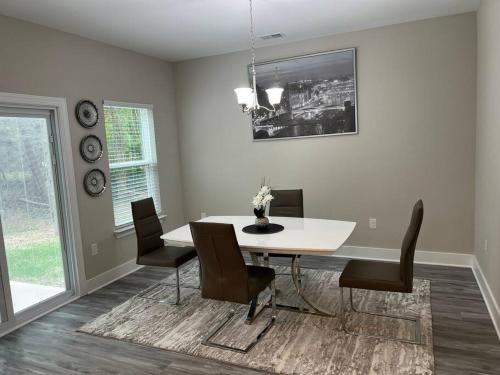 Enjoy our newly 4 Bedroom.