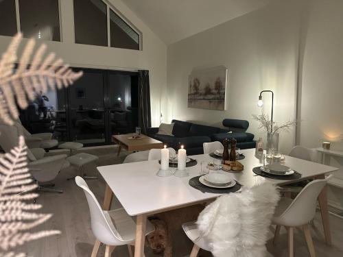 Létesítmények, Stylish Coastal House with Stunning Ocean View in Borhaug