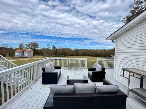 Three Silos Farm -Chatt Hills (NEW & Pet Friendly) in McWhorter