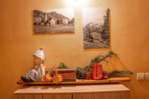 Four-Bedroom Apartment image 5