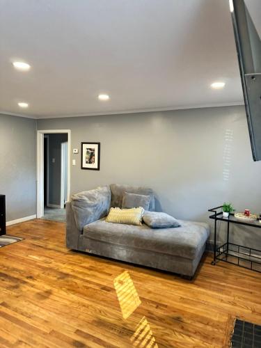 Charming historic Rosedale Park neighborhood house minutes from downtown in Detroit, USA