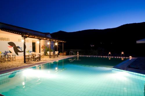 CAMPING POROS BEACH Hotel (Lefkada) - Deals, Photos & Reviews