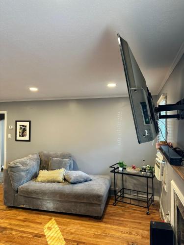 Charming historic Rosedale Park neighborhood house minutes from downtown in Detroit, USA