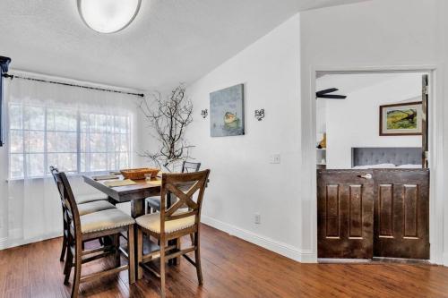 Cozy Cabin on 10 acres in Auburn (CA)