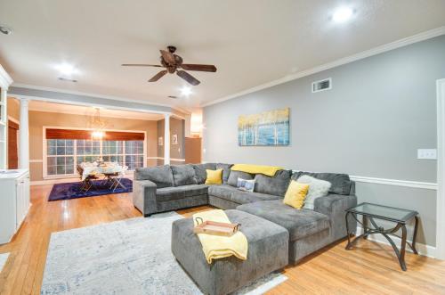 Welcoming Brandon Home with Pool and Screened-In Deck in Brandon (MS)