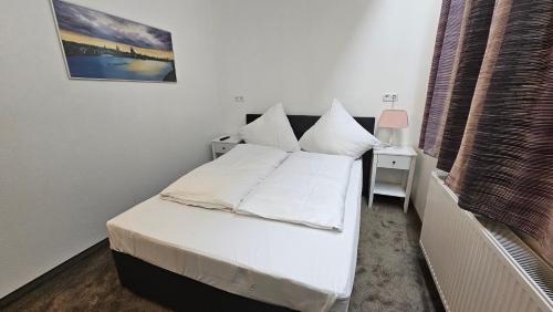 Hotel Kölner Hof - image 11