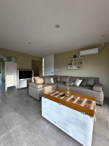 Villamagna, casa en Potrerillos in Near Center