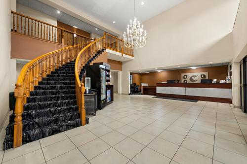 大堂, 堪薩斯城利伯蒂舒適套房酒店 (Comfort Suites Kansas City-Liberty) in 淺灘溪