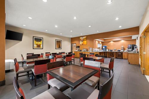 餐飲選擇, 堪薩斯城利伯蒂舒適套房酒店 (Comfort Suites Kansas City-Liberty) in 淺灘溪