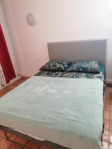 Baie du Galion Tartane in Ла Трініте