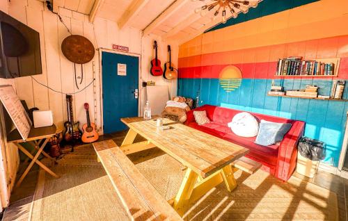 ITH Beach Bungalow Surf Hostel San Diego