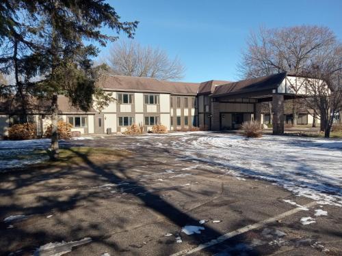 Paradise Shores Hotel