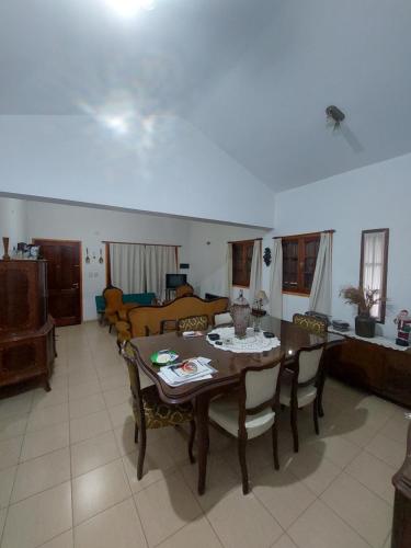 Casa céntrica en Tanti (Casa centrica en Tanti) in Tanti