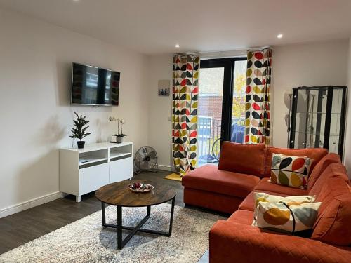 Modern en-suite room and self catering in london - Rush Green