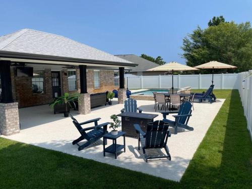 Facilities, Destin Miramar Walk To Beach Pet Friendly near Captain Dave's On The Gulf