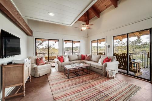 Iconic Waterfront Retreat Game Room Sleeps 18 in Lago Vista, USA