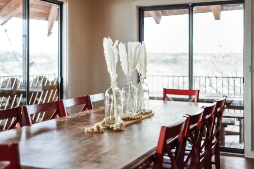 Iconic Waterfront Retreat Game Room Sleeps 18 in Lago Vista, USA