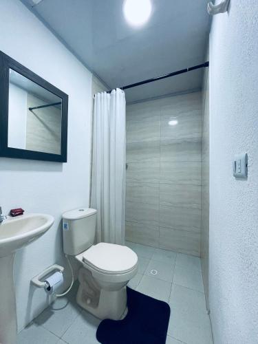 Quadruple Room with Private Bathroom image 5