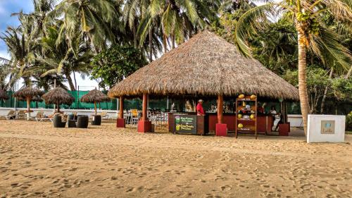 playa, Apartment Alcatraz, 4BR Oasis with Breathtaking Vi in Nuevo Vallarta