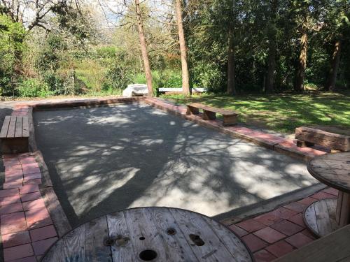 Gîte Chemiré-en-Charnie 5 pièces 14 personnes - FR-1-410-297 - image 7