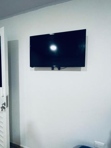 Quadruple Room with Private Bathroom image 1