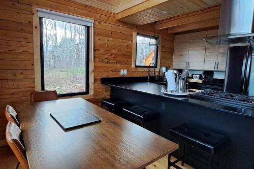 Islander Lodge - Lochaber Lake Lodges in Greenwold (NS)