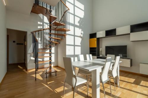 4 Star Family & Friends Apt - image 9