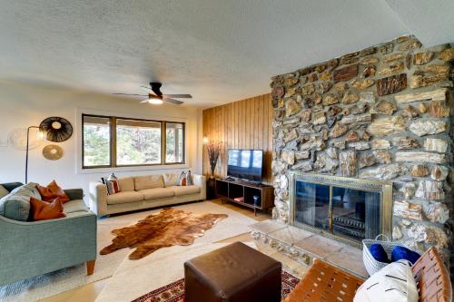 Pagosa Springs Cabin with Deck and Golf Course Views! in Pagosa Springs, USA