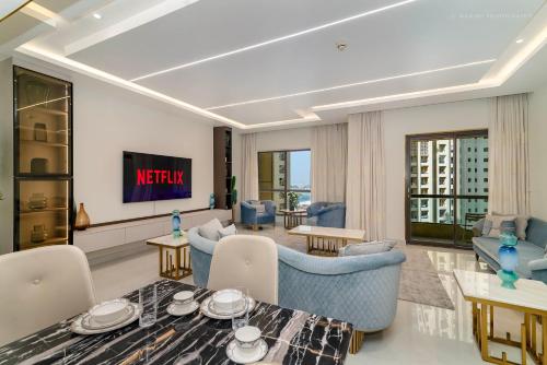 USMANS 4BDRM JBR Sadaf Next to Ritz Carlton Walk Daily Housekeeping JBR, Дубай (фото 5)