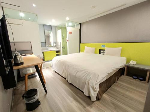 room detail thumbnail 0