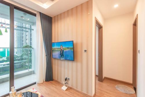 One-Bedroom Apartment image 3
