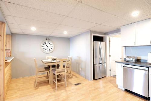 Chain O' Lakes Beach Penthouse with Lake Access in Johnsburg (IL)