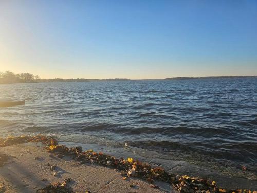 Chain O Lakes Beach Penthouse with Lake Access in Ingleside, USA