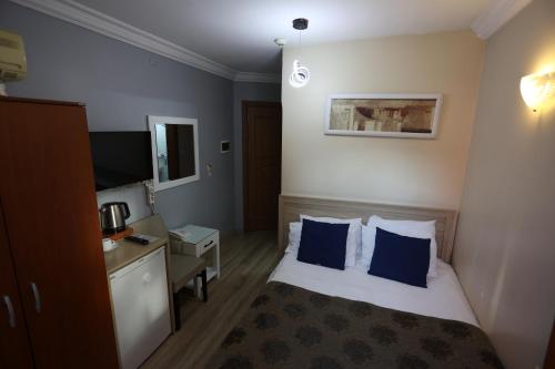 Arven Boutique Hotel - image 3