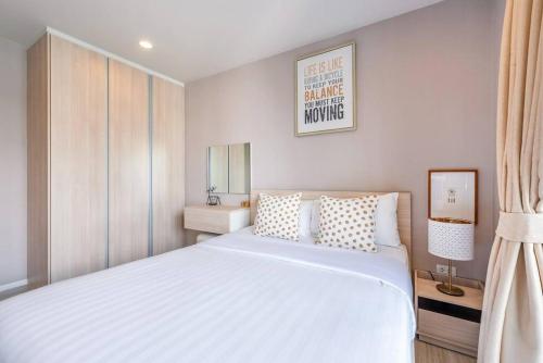 Modern Condo in Nimman (F709) by Pimolplace 3