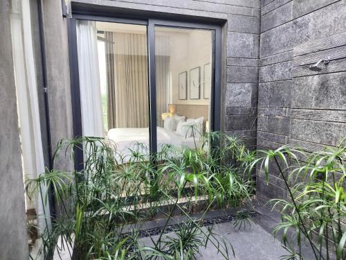 Negozi, MYSA Zinc Journey by The Fern (A Glade One Golf Resort) Nani Devati Gujarat in Ahmedabad