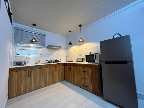 Ebrahim Flats - Grand Baie Beach Room Type - Deluxe Double Room with Balcony